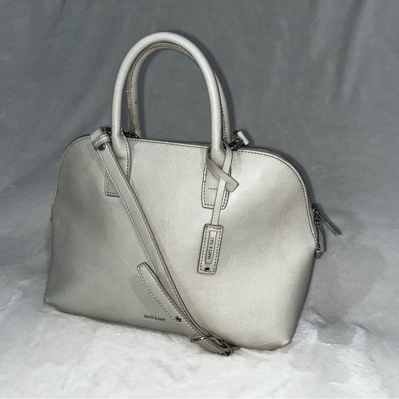 Matt & Nat vegan leather purse - Gessi Satchel - Picture 3 of 7